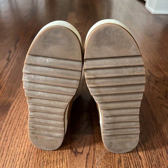 Koolaburra by UGG suede boot - Picture 8 of 10